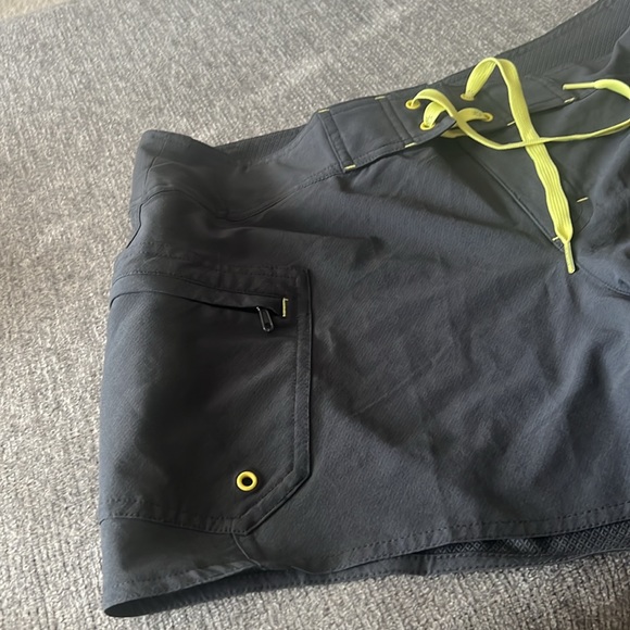 Athleta board shorts - Picture 4 of 5